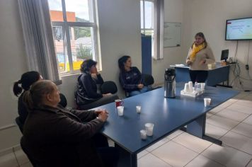 Agentes de Saúde realizam capacitação com nutricionista