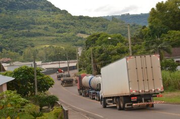 Ações para a segurança dos motoristas e pedestres em Imigrante