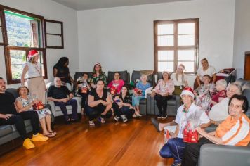 Cras e Saúde visitam Sagrado Lar