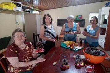 Artesanato rural de Natal com pinhas foi tema de oficinas