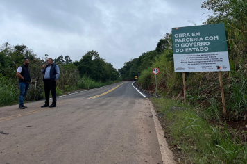 Imigrante conclui pavimentação de vias com apoio de empresas locais e do Governo do Estado
