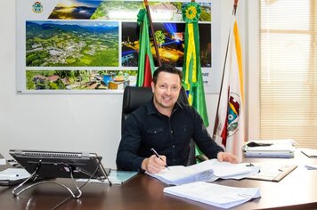Fabiano assume executivo