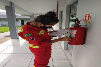 Visita preventiva dos Bombeiros Imicol