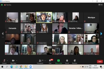 Professores e monitores participam de seminário de formação online