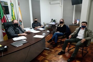 Administração realiza reunião com diretoria da CIC