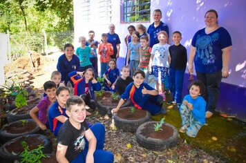 Alunos cultivam Horto de Plantas Bioativas no Centro Integrado
