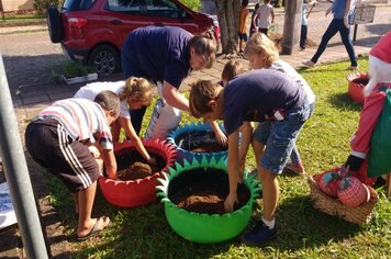 Grupo do CRAS participa de oficina com Emater