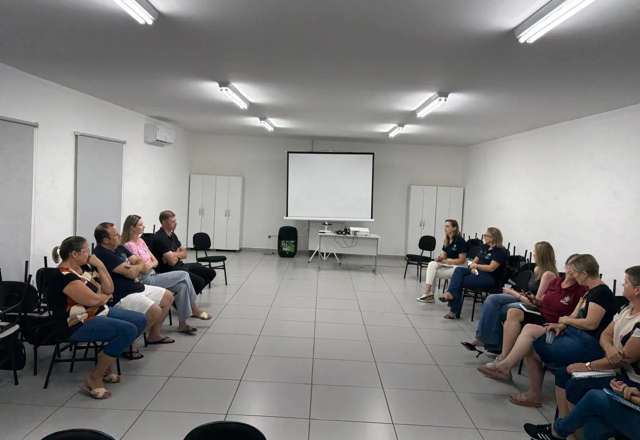 Imigrante abre o ano do TeAcolhe com reunião da rede de apoio 