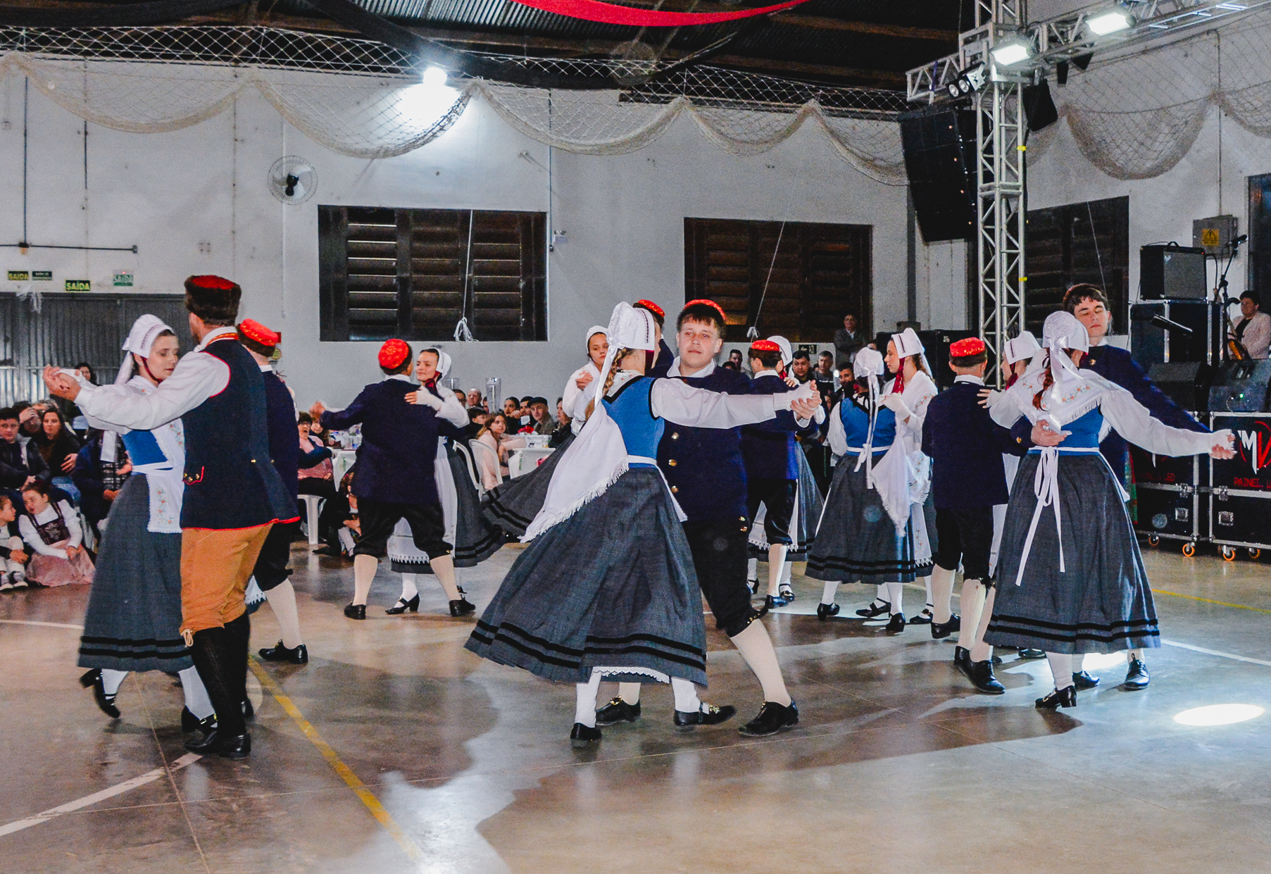 Imigrante celebra a cultura germânica com o 20º Biertanzfest e Circuito Sonnenlicht