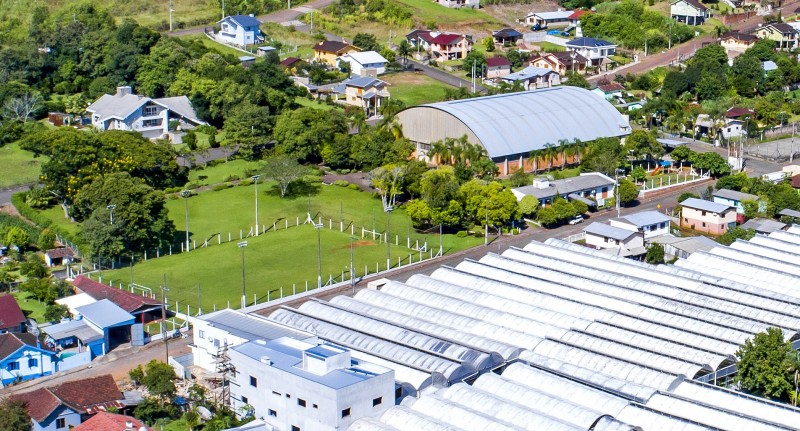 Prefeitura lança edital para concessão de uso do Complexo Esportivo