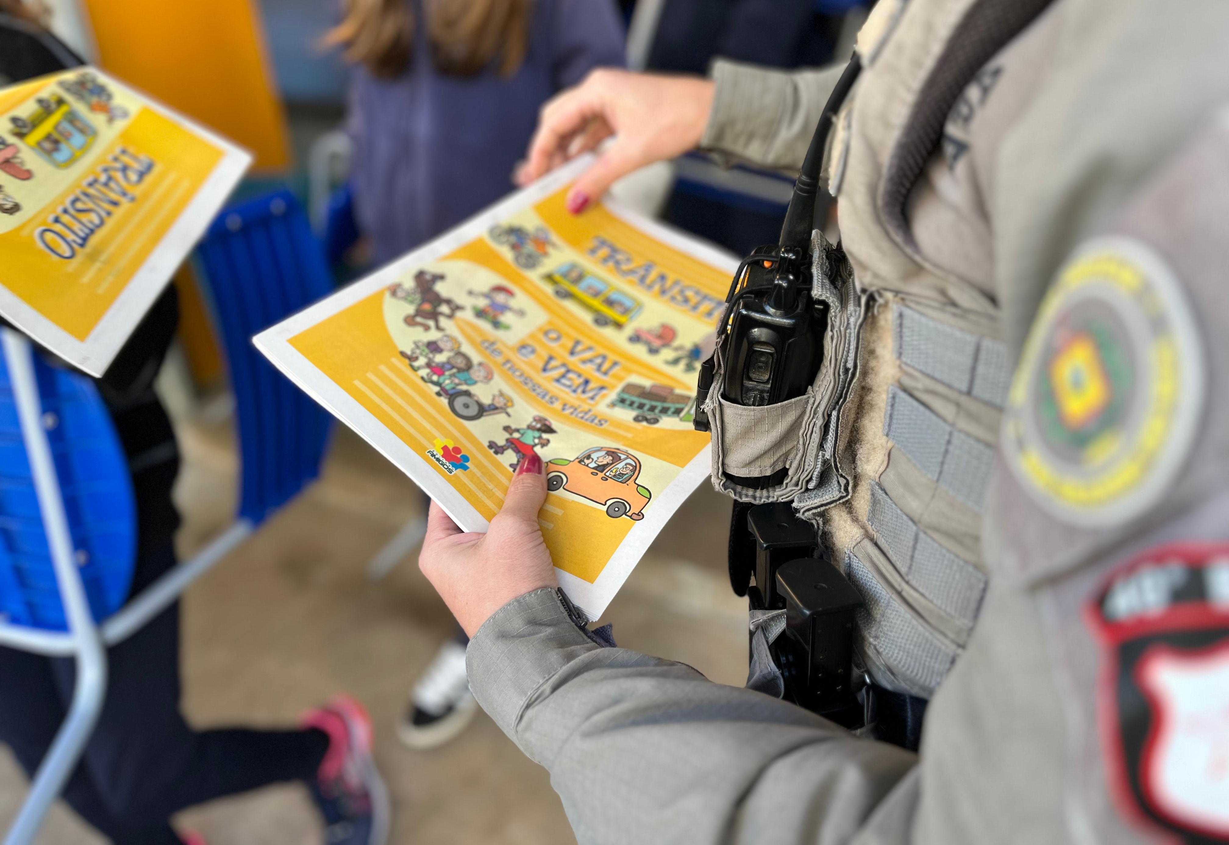 Consepro e Brigada Militar promovem ação educativa com estudantes de Imigrante