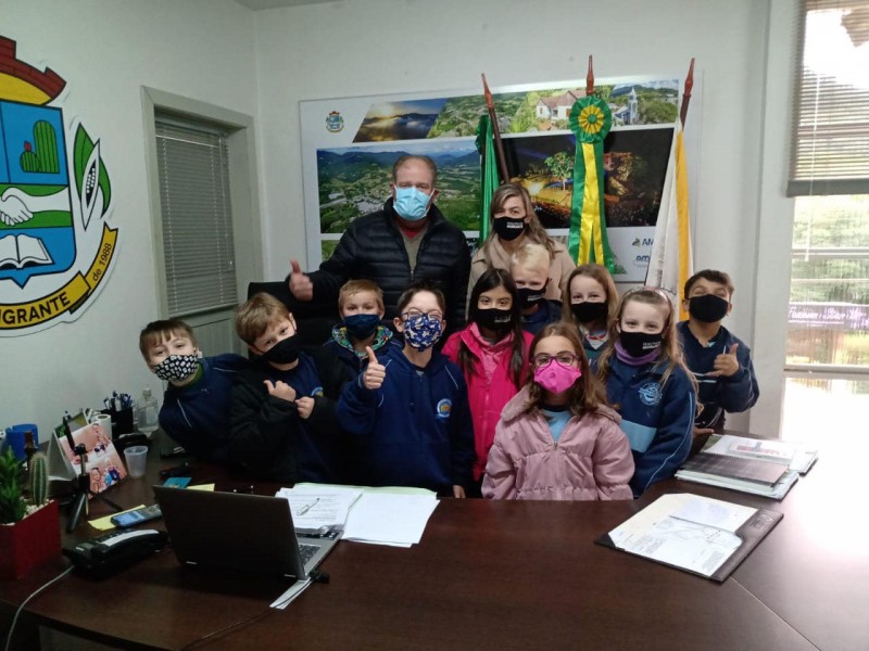 Alunos visiam prefeitura