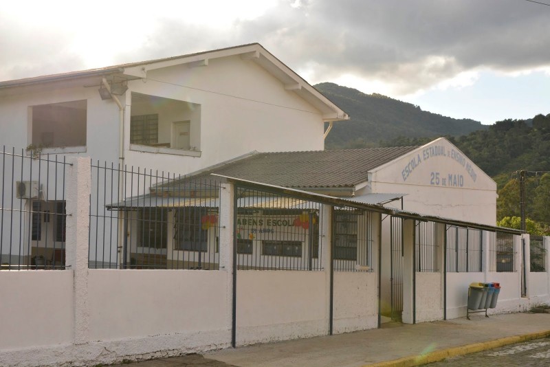EEEM 25 de Maio inicia ano letivo de forma remota no dia 15